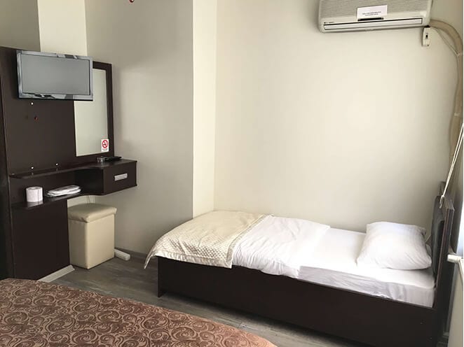 Tek Kişilik Yatak — 101 No'lu Standart Oda