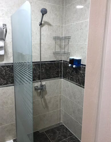 Banyo — 202 No'lu Deluxe Oda