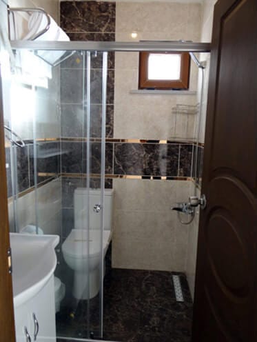 Banyo — 210 No'lu Deniz Manzaralı Oda