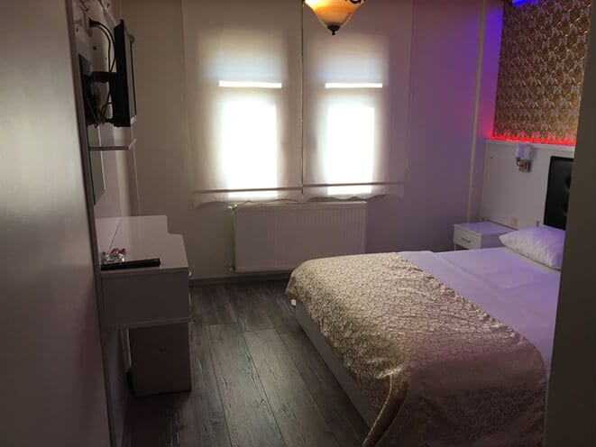 Çift Kişilik Yatak — 304 No'lu Standart Oda